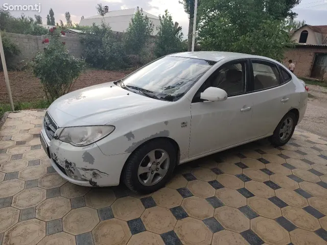 Hyundai Avante 2007 · 1.6 AT