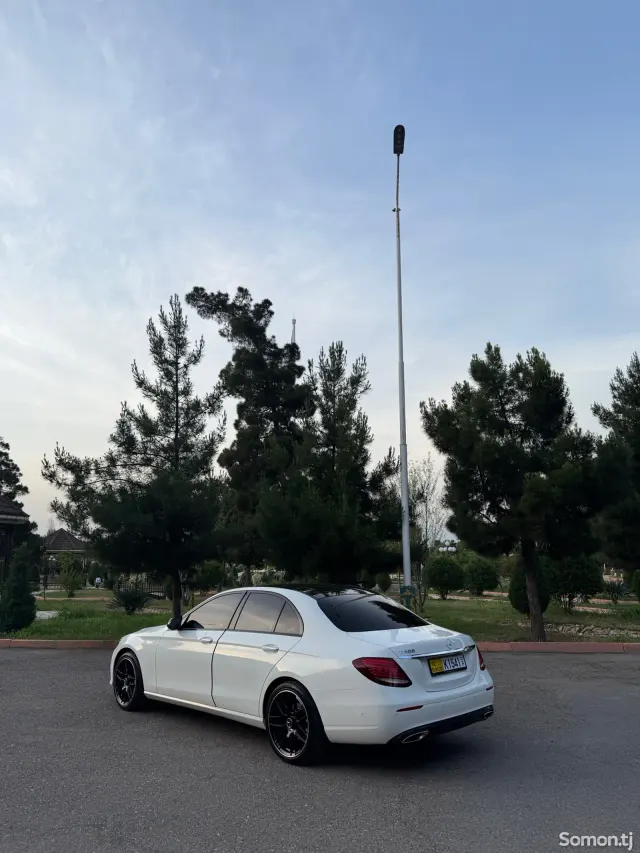 Mercedes-Benz E class 2017 · 3.0 AT