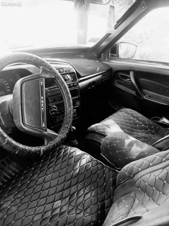 Lada (ВАЗ) 2115 2001 · 1.5 MT