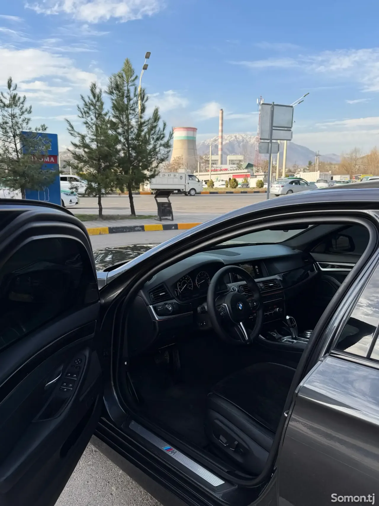 BMW 5 series 2015 · 3.0 AT