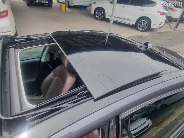 Kia K5 2015 · 2.0 AT