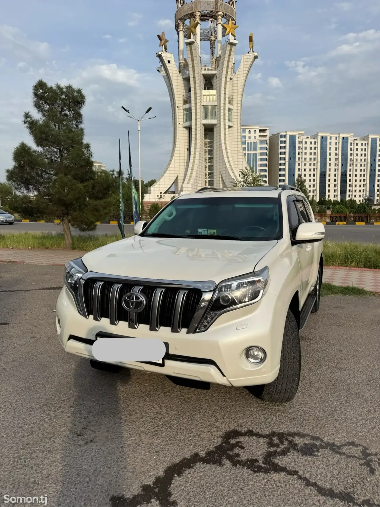 Toyota Land Cruiser Prado 2016 · 2.8 AT