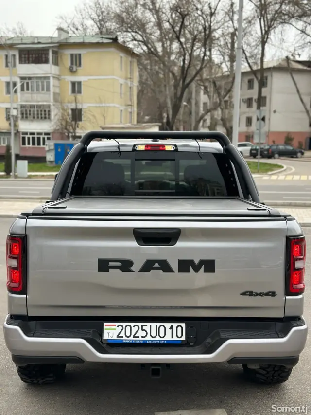 Dodge RAM 2025 · 3.6 AT