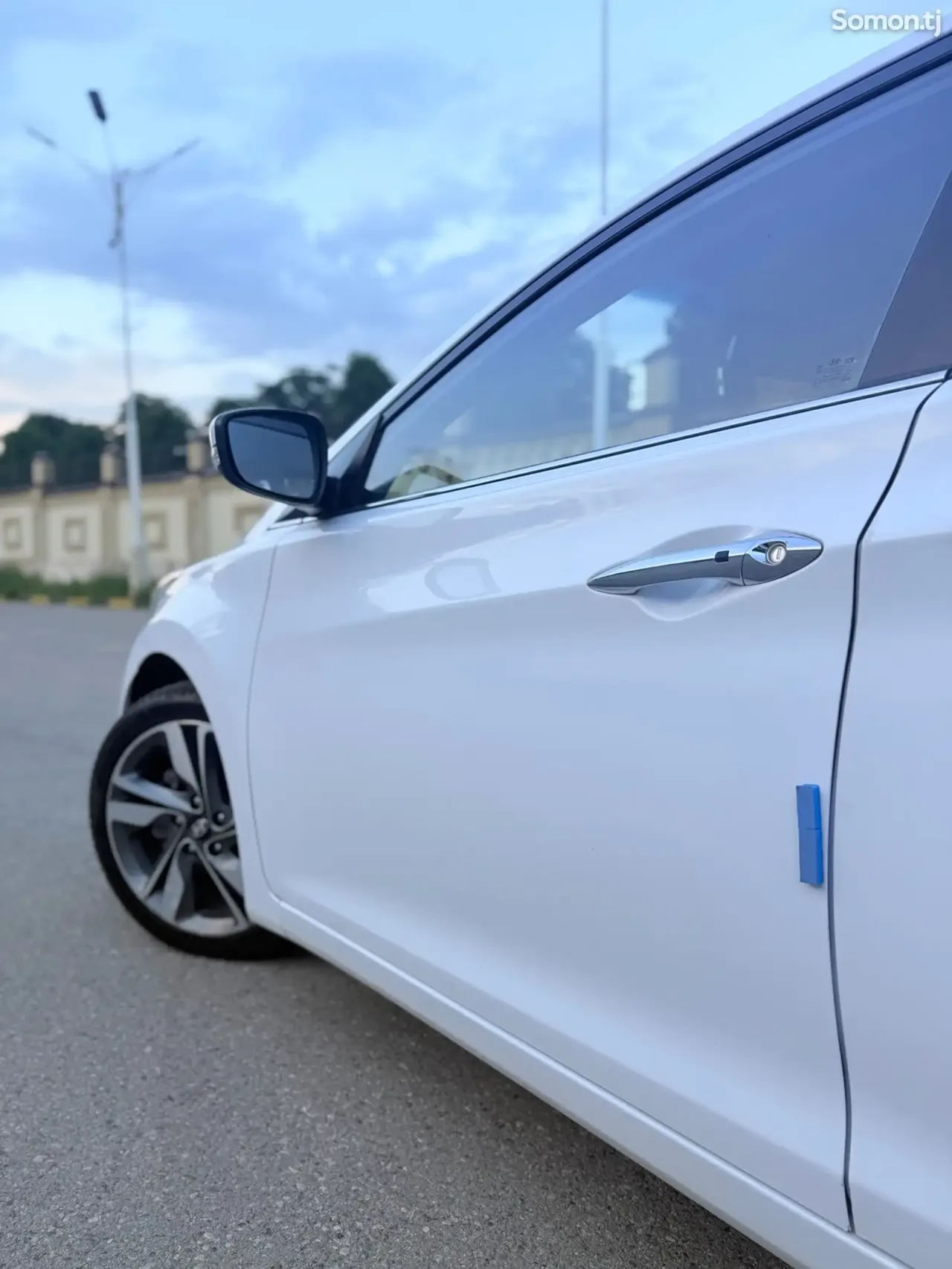 Hyundai Avante 2015 · 1.6 AT