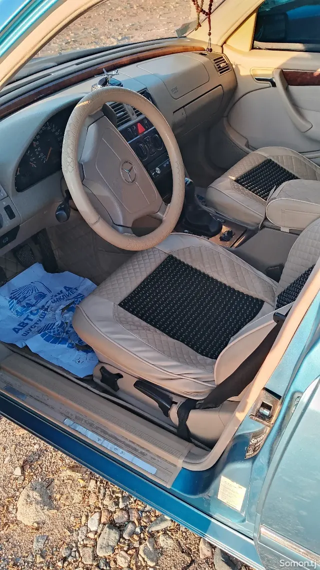 Mercedes-Benz C class 1999 · 2.2 MT