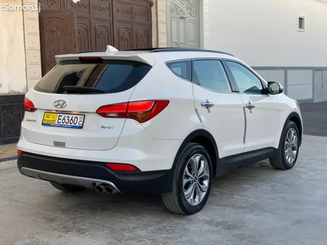 Hyundai Santa Fe 2014 · 2.2 AT