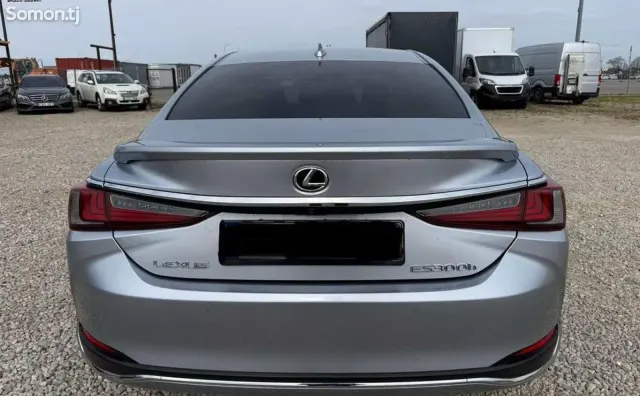 Lexus ES series 2024 · 3.0 AT