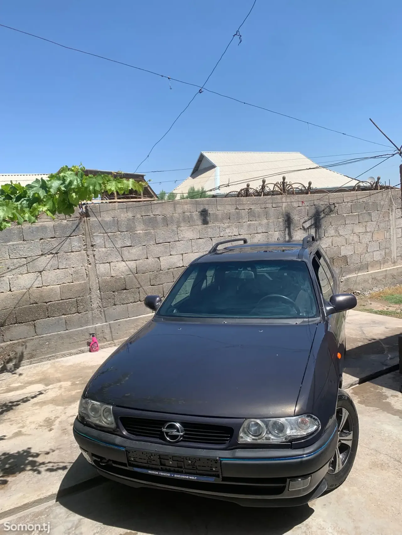 Opel Astra F 1996 · 1.6 MT