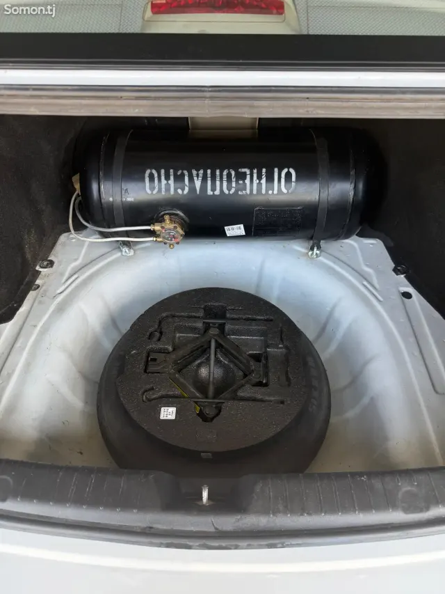Hyundai Avante 2009 · 1.6 AT