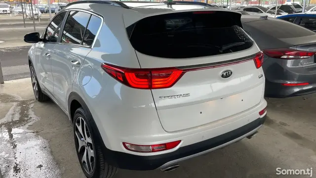 Kia Sportage 2016 · 2.0 AT
