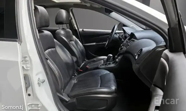 Chevrolet Cruze 2015 · 1.8 AT