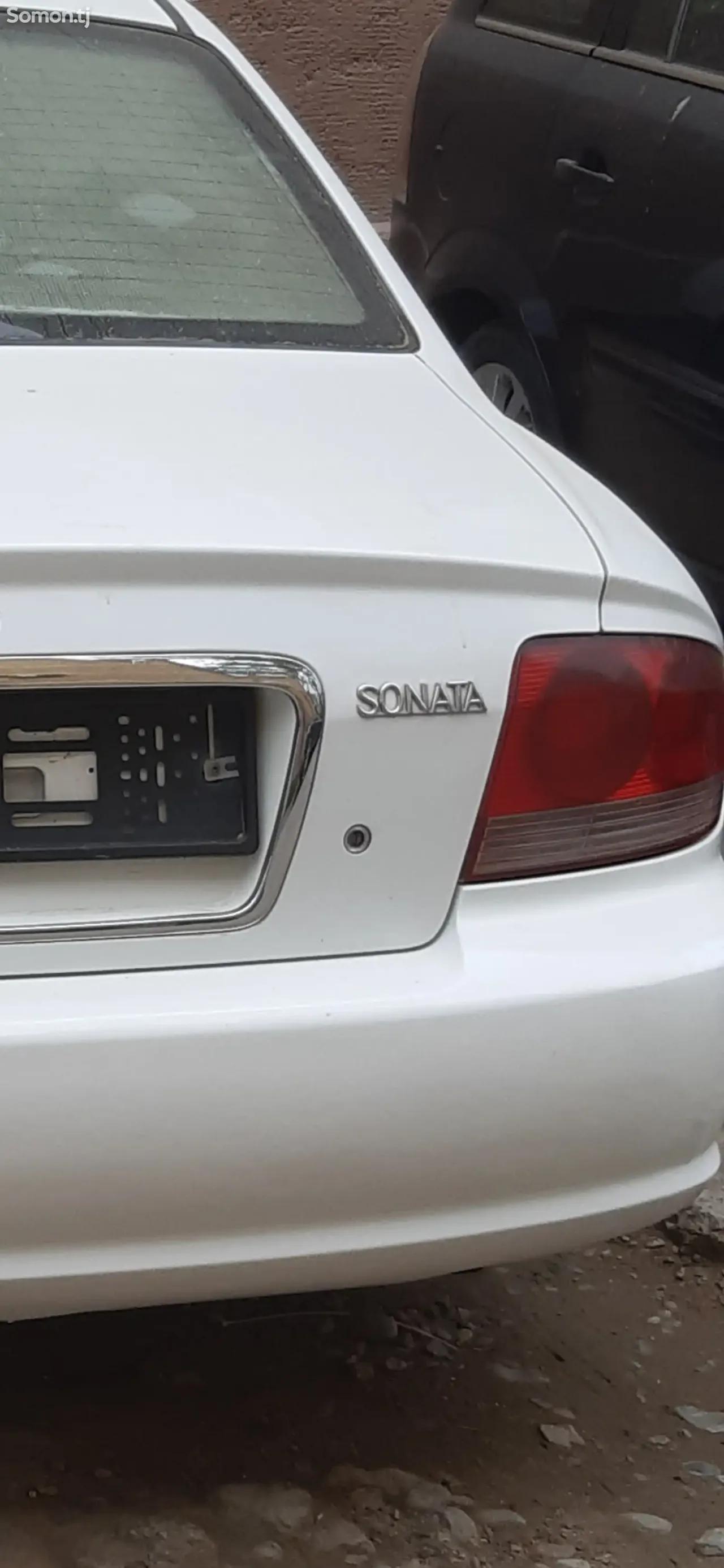 Hyundai Sonata 2003 · 2.0 MT