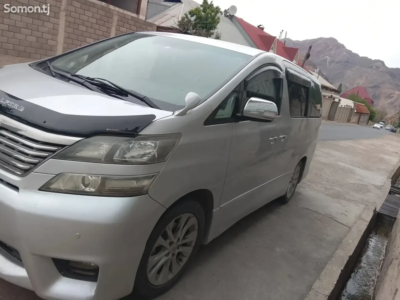 Toyota Vellfire 2008 · 2.4 AT