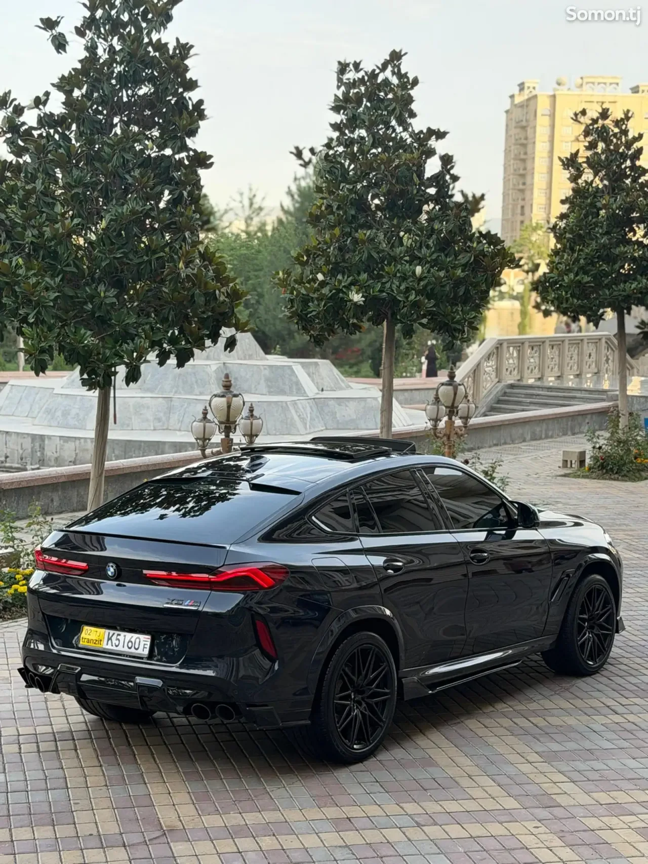BMW X6 M 2021 · 4.4 AT
