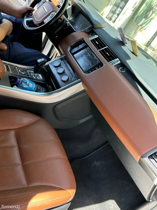 Land Rover Range Rover Sport 2014 · 3.0 AT