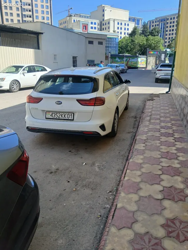 Kia Ceed 2019 · 1.6 AT