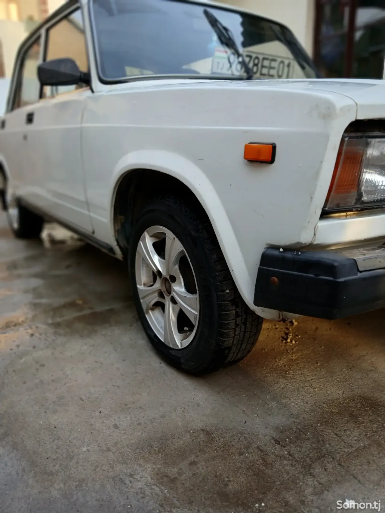 Lada (ВАЗ) 2107 2004 · 1.6 MT
