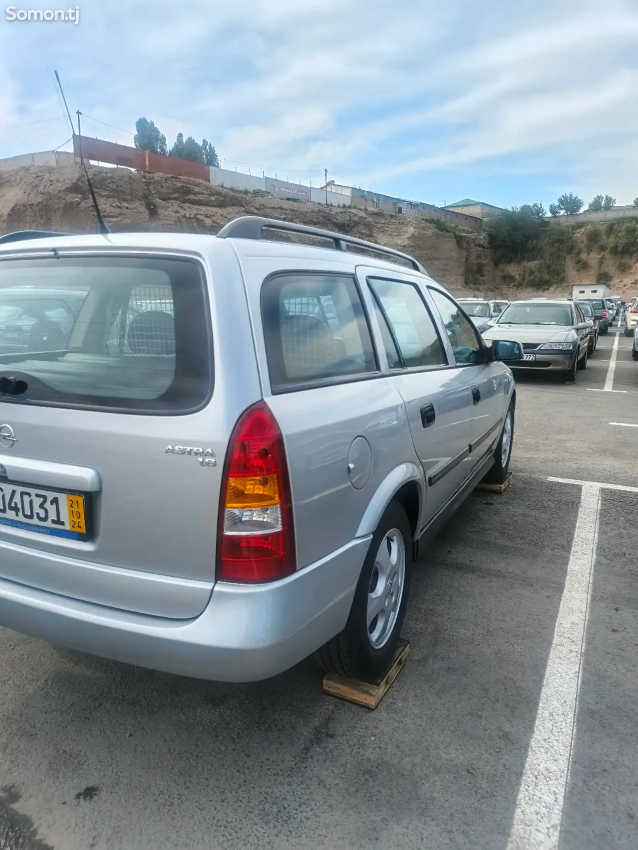 Opel Astra G 2000 · 1.6 MT