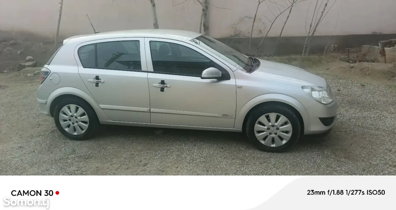 Opel Astra H 2007 · 1.6 MT