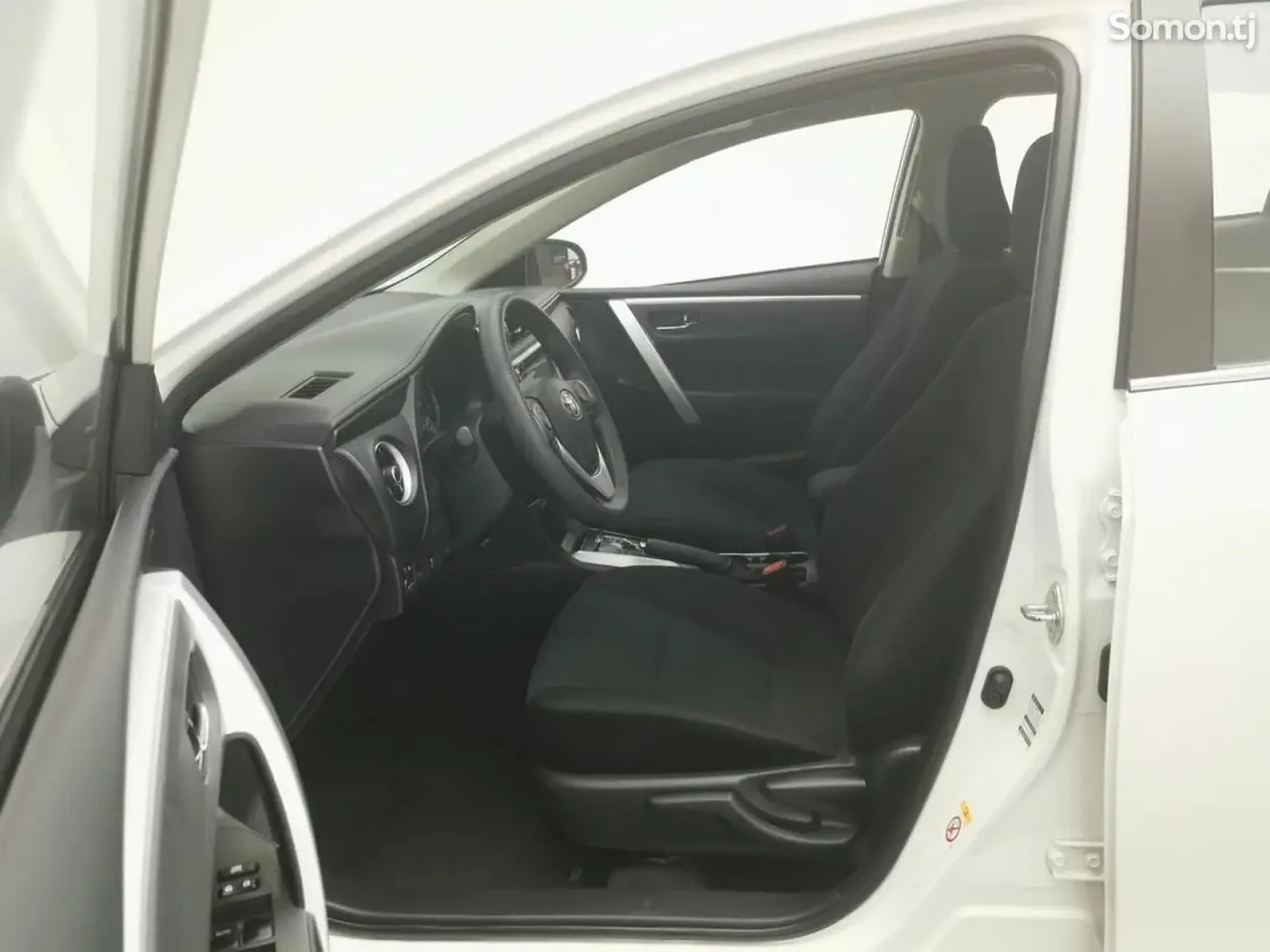 Toyota Corolla 2018 · 1.2 AT