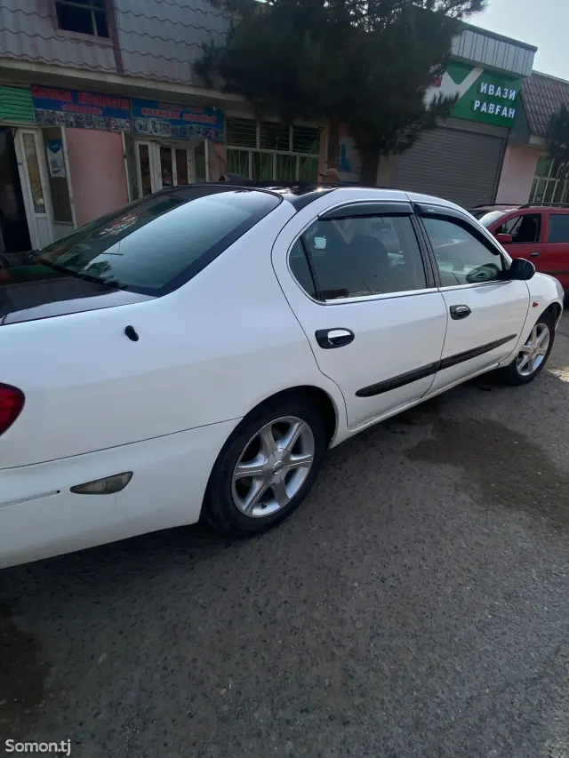 Nissan Maxima 2002 · 3.0 MT