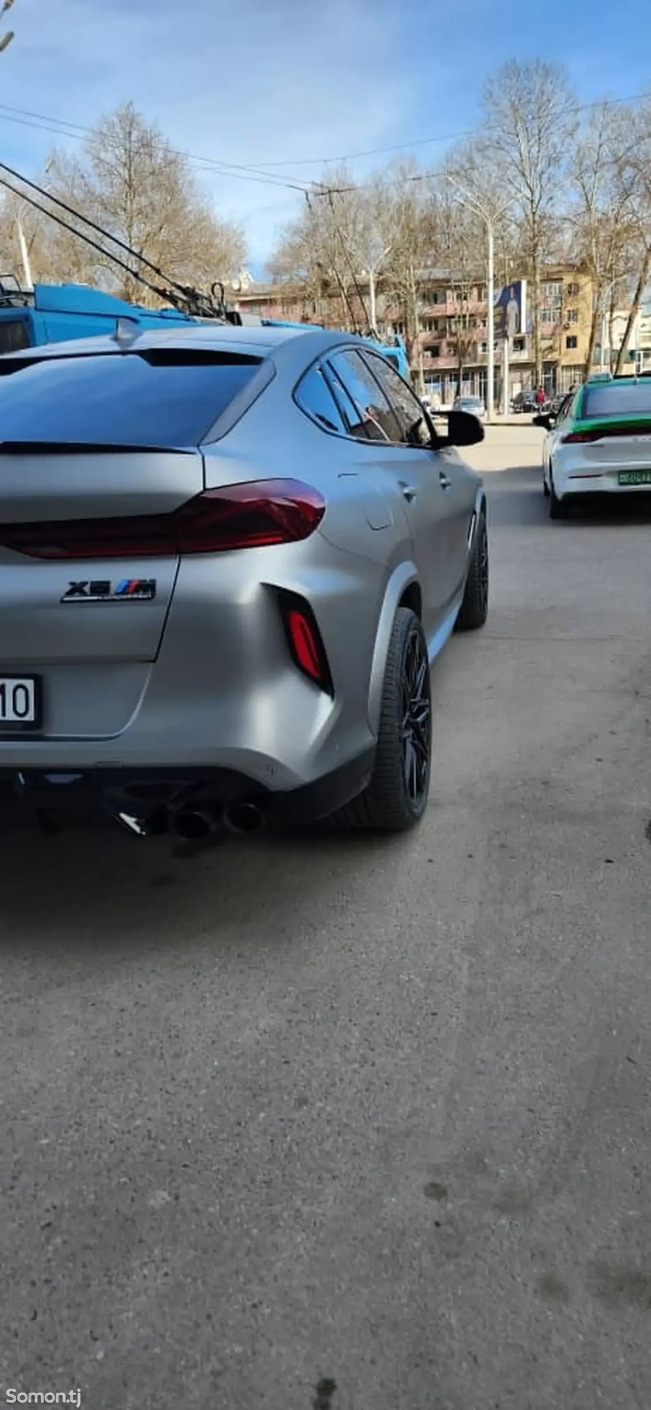 BMW X6 M 2022 · 4.4 AT