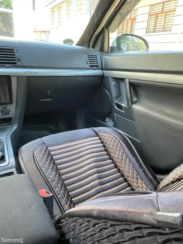 Opel Vectra C 2002 · 2.2 MT