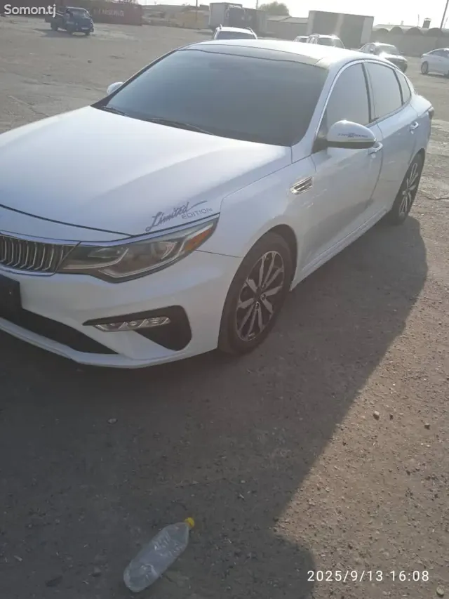 Kia Optima 2018 · 2.4 AT