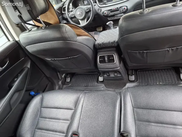 Kia Sorento 2016 · 2.0 AT