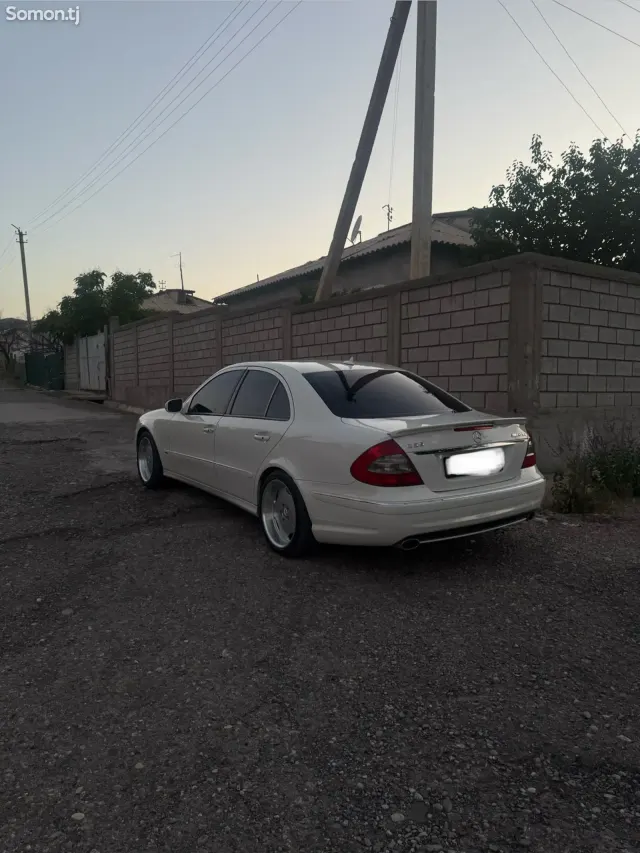 Mercedes-Benz E class 2008 · 3.5 AT