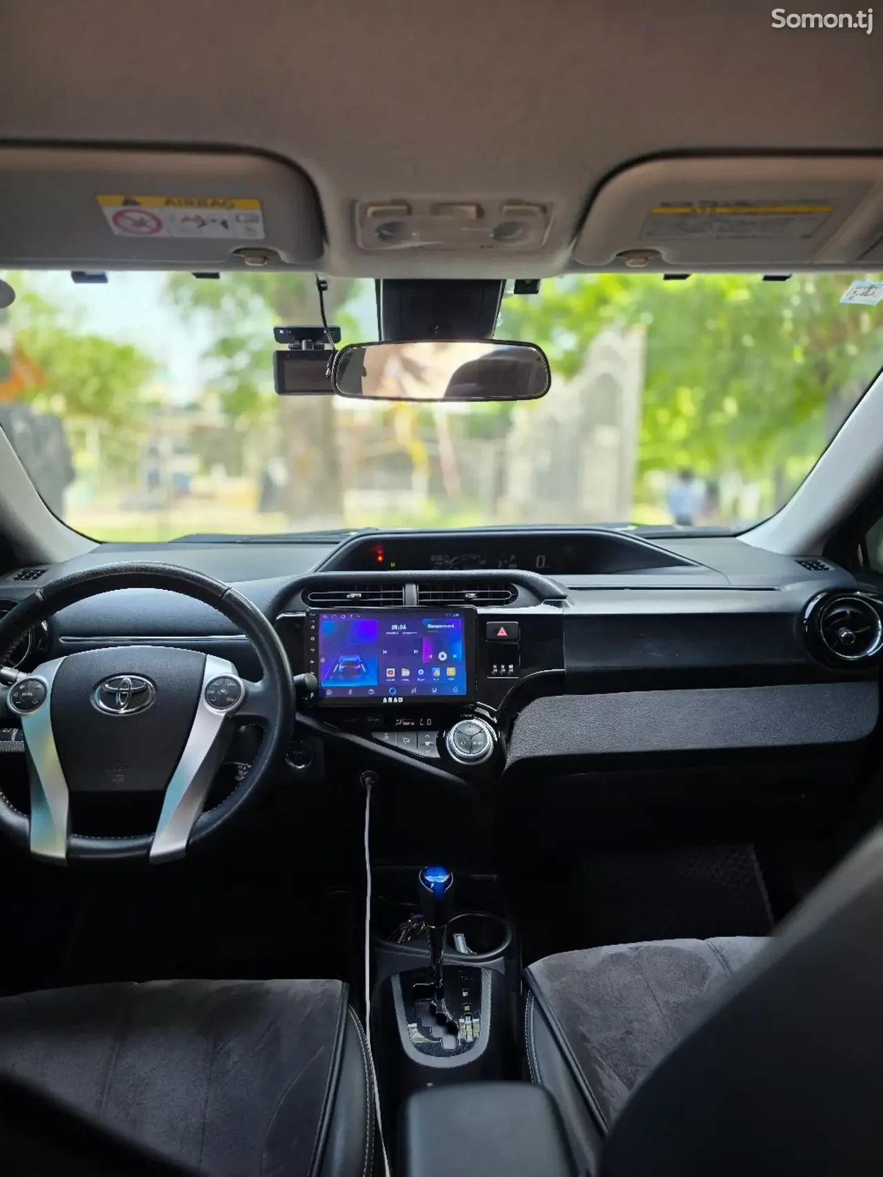 Toyota Aqua 2015 · 1.5 AT