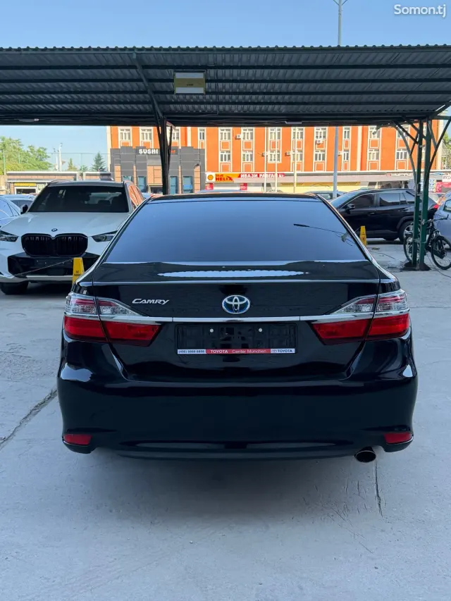 Toyota Camry 2016 · 2.5 AT