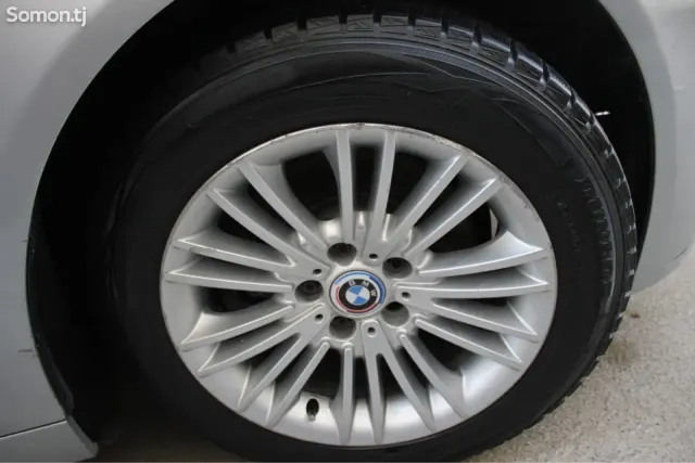 BMW 5 series 2014 · 2.0 AT