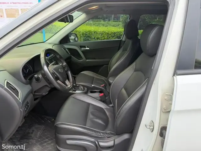 Hyundai ix35 2015 · 1.6 AT