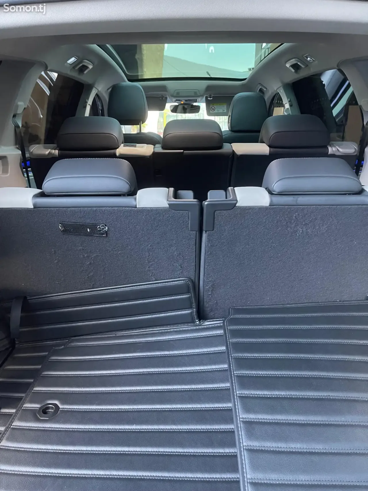 Volkswagen ID.6 2023 · AT