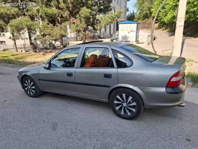 Opel Astra F 1995 · 1.6 MT
