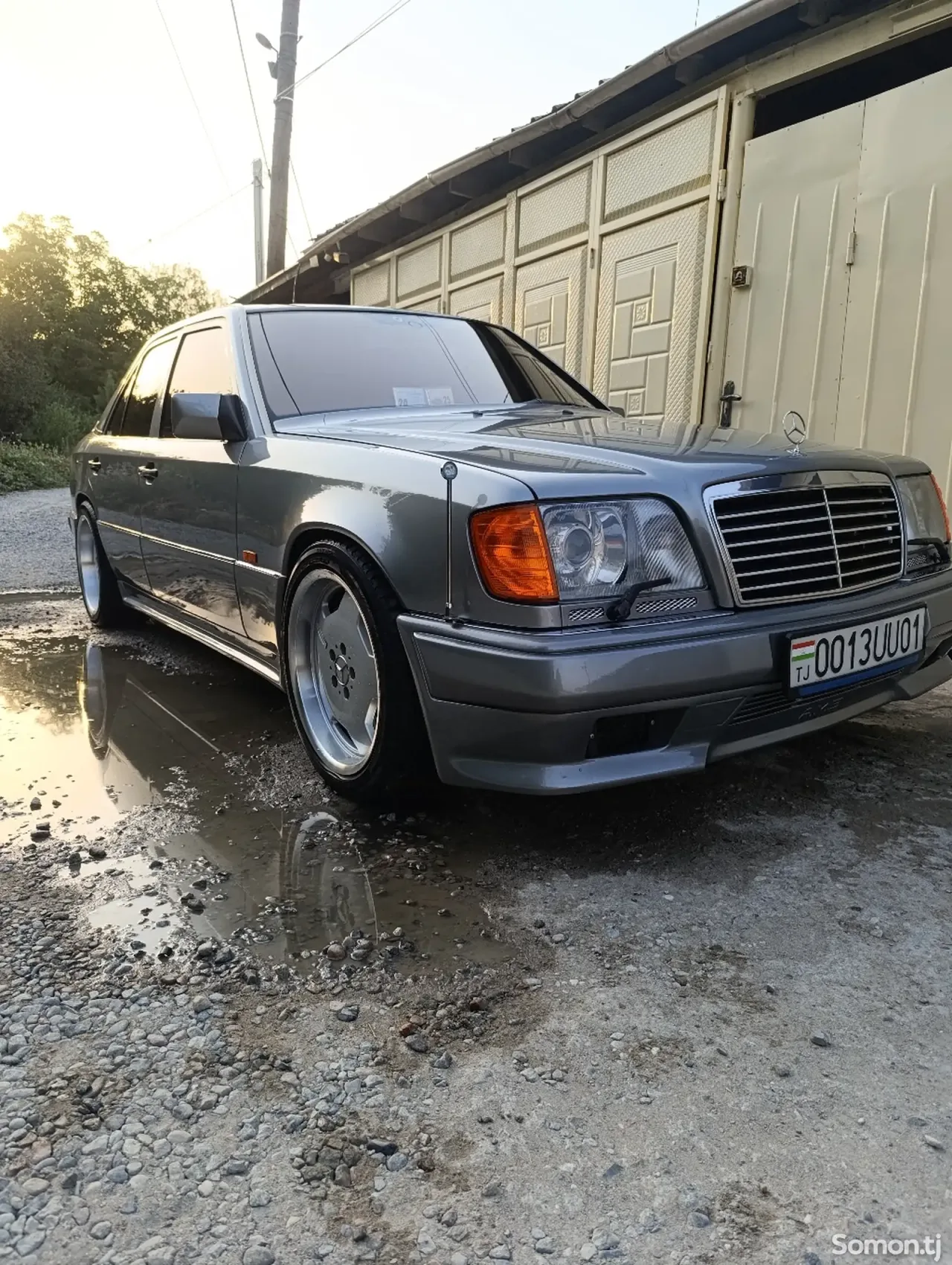 Mercedes-Benz W124 1992 · 5.5 AT