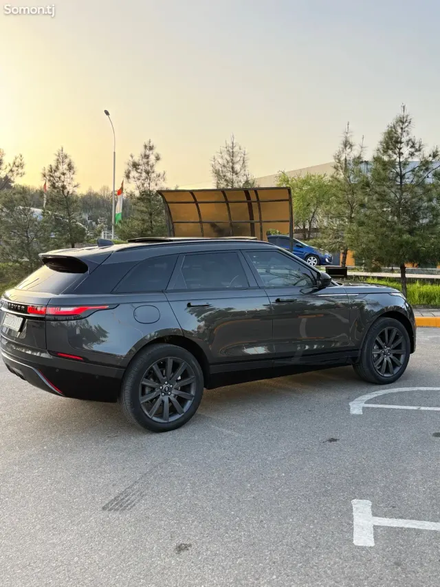 Land Rover Range Rover Velar 2018 · 2.0 AT