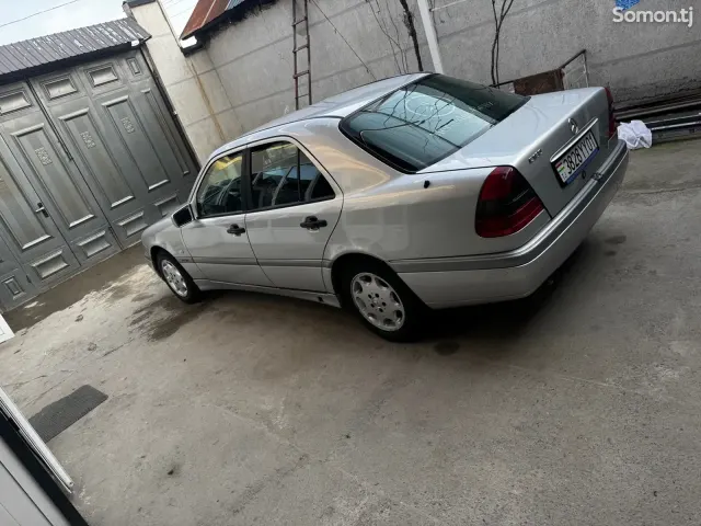 Mercedes-Benz C class 1997 · 1.8 MT