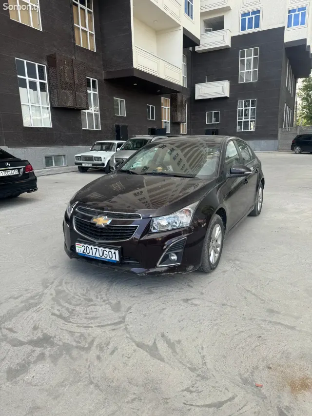 Chevrolet Cruze 2015 · 1.8 AT