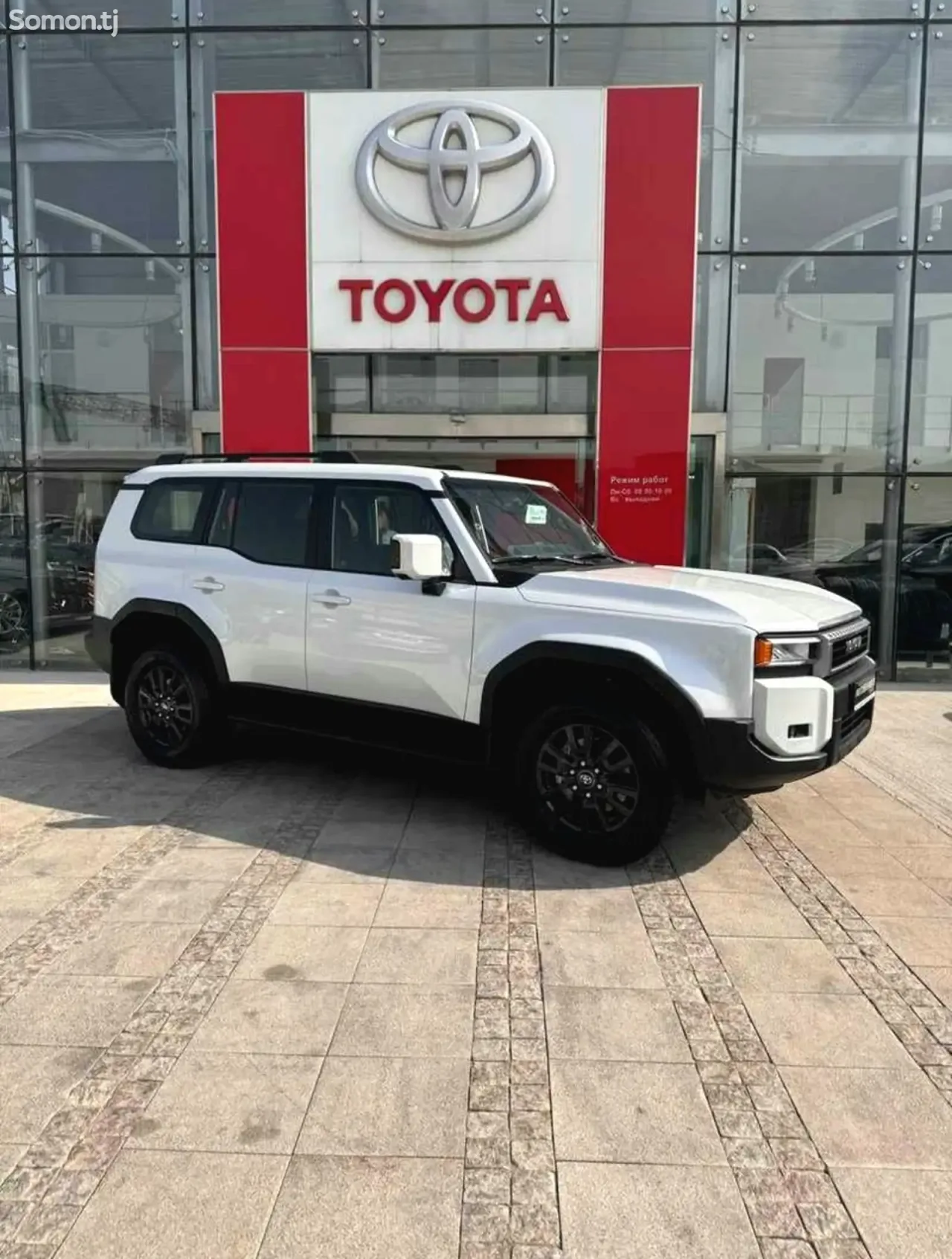 Toyota Land Cruiser Prado 2026 · 2.4 AT