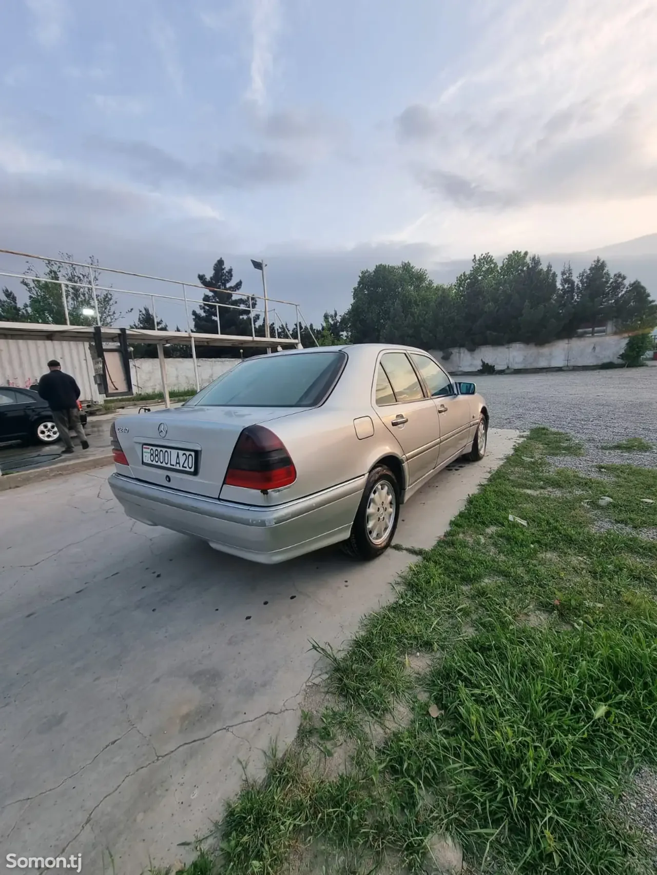 Mercedes-Benz C class 1998 · 2.4 MT