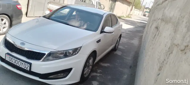 Kia K5 2011 · 2.0 AT