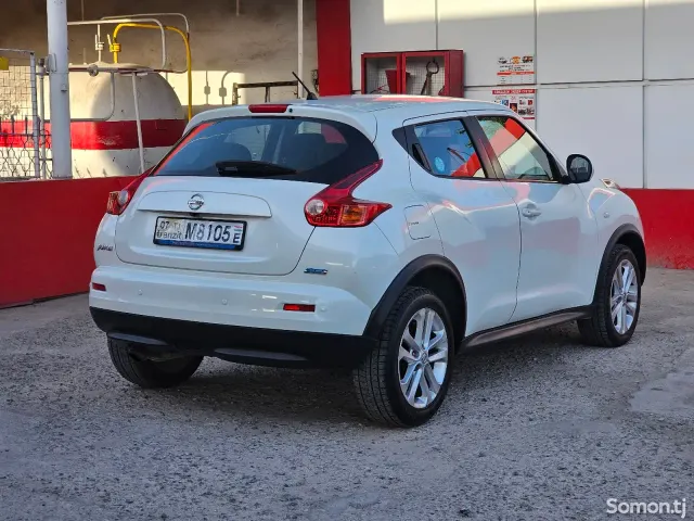 Nissan Juke 2014 · 1.5 AT
