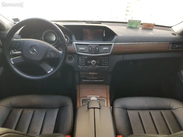 Mercedes-Benz E class 2010 · 3.0 AT