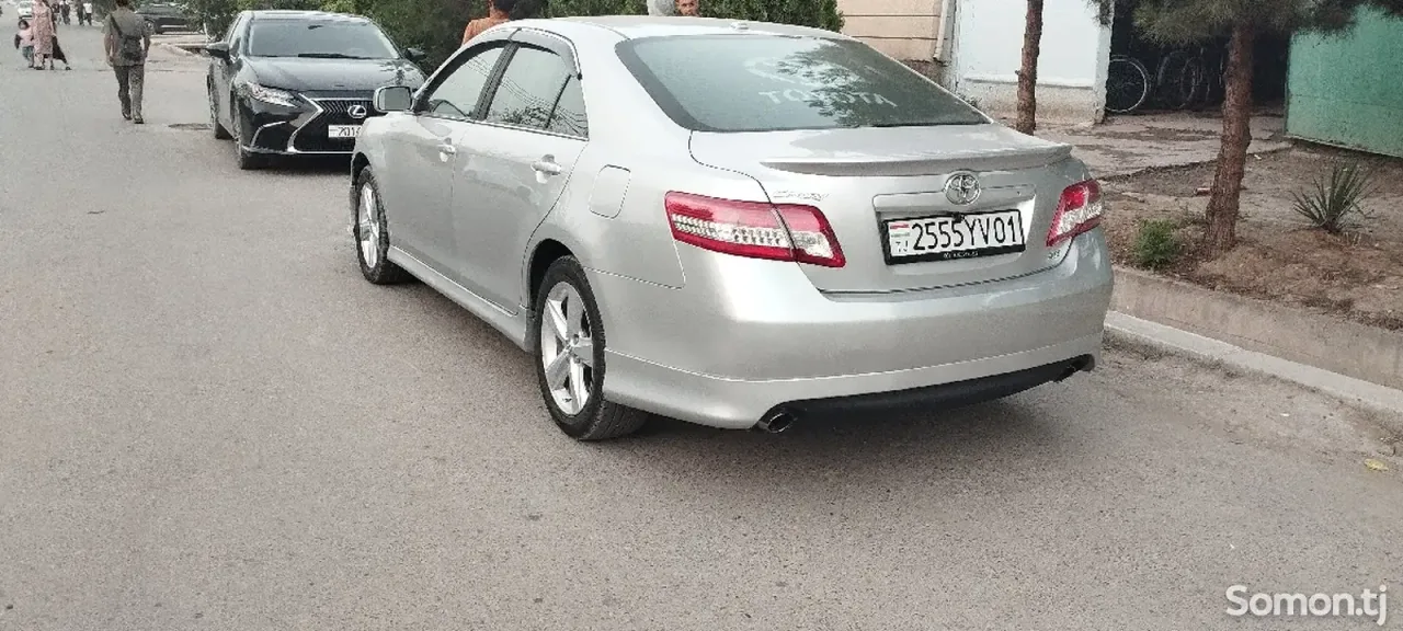 Toyota Camry 2011 · 2.5 AT