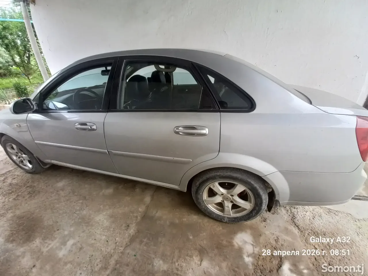 Chevrolet Lacetti 2004 · 1.6 MT