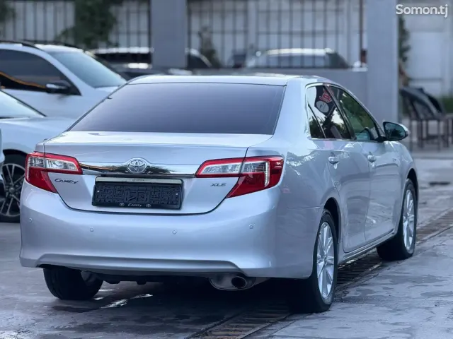 Toyota Camry 2013 · 2.5 AT