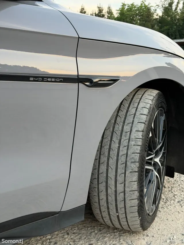 BYD Han EV 2025 · 3.5 AT