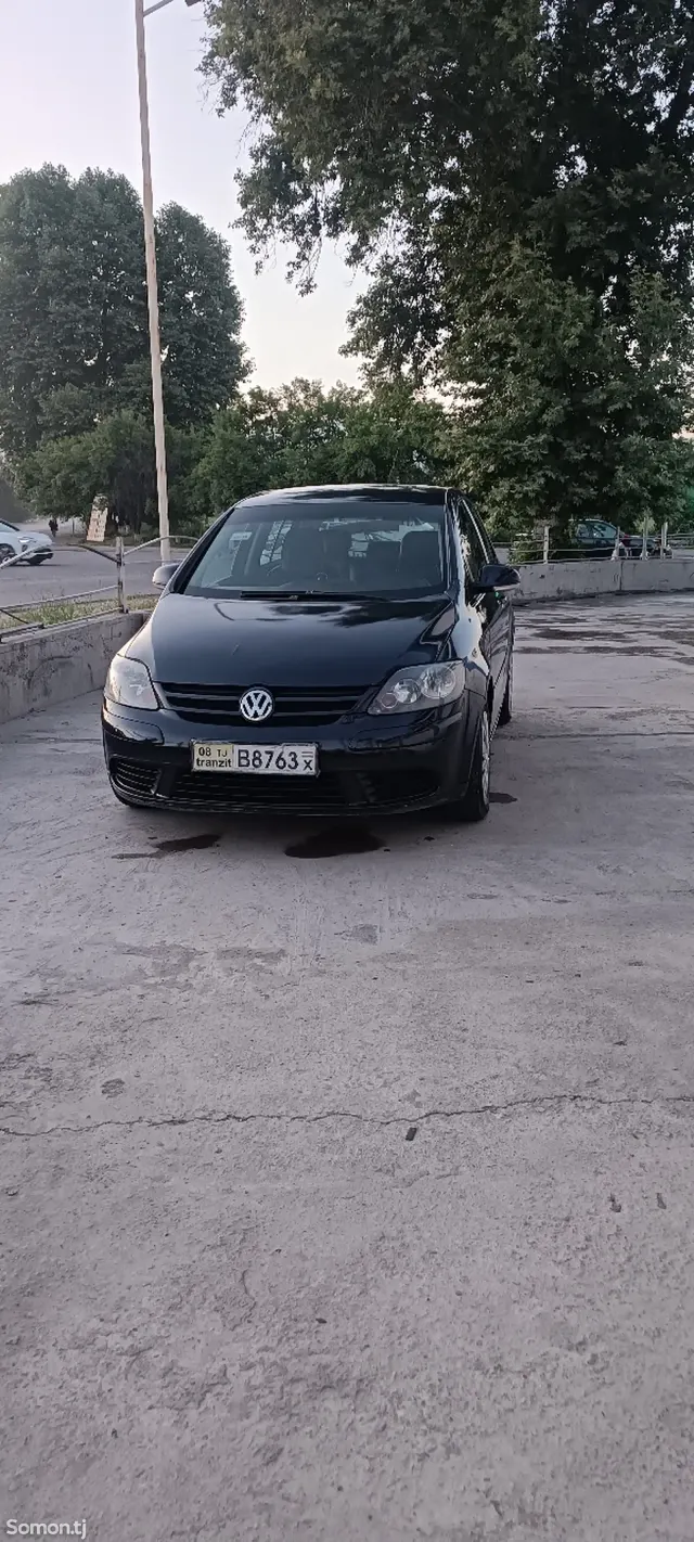 Volkswagen Golf 2006 · 1.4 MT